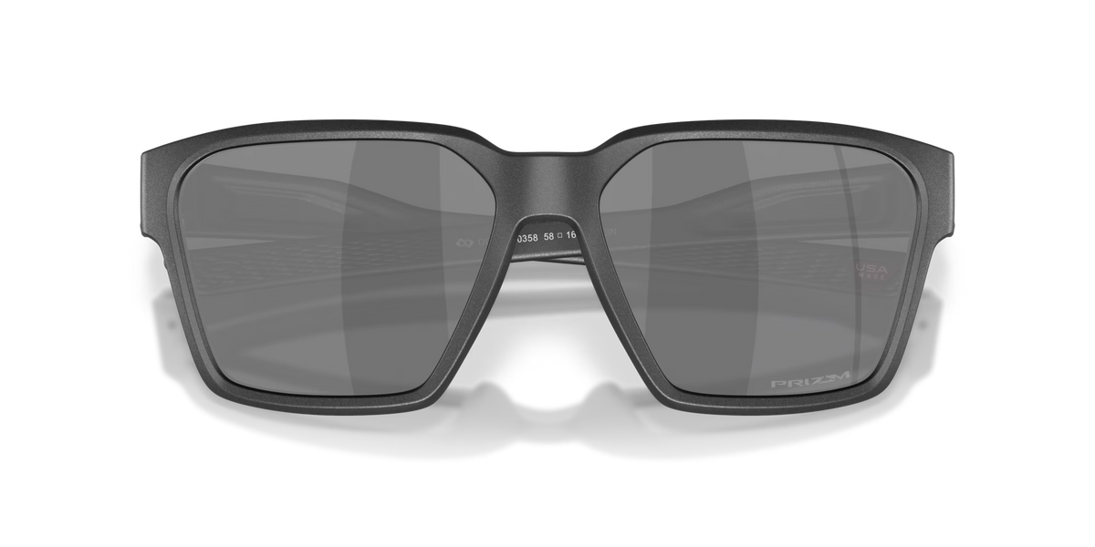 Oakley Briza