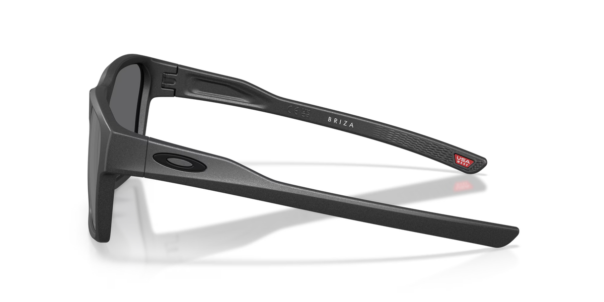 Oakley Briza