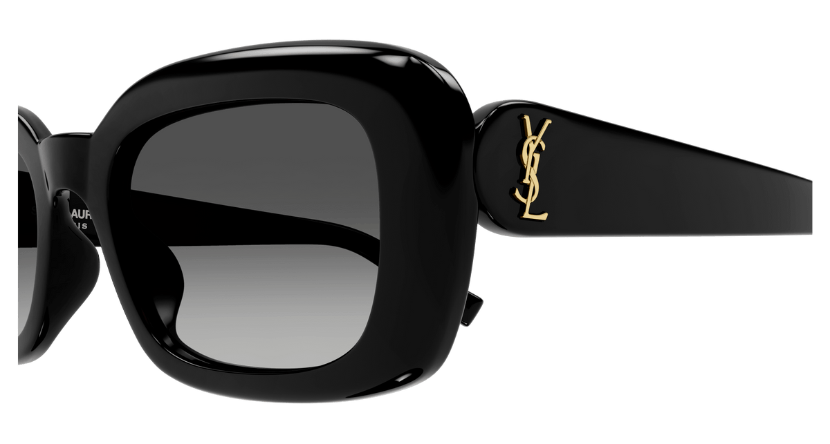 Saint Laurent 152