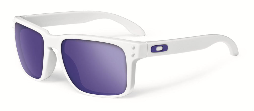 Oakley Holbrook